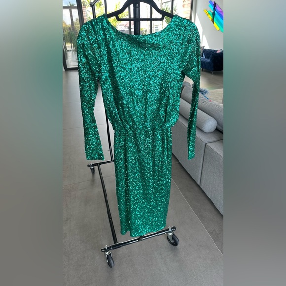 ASOS green Sequin Long Sleeve Dress - Picture 4 of 6